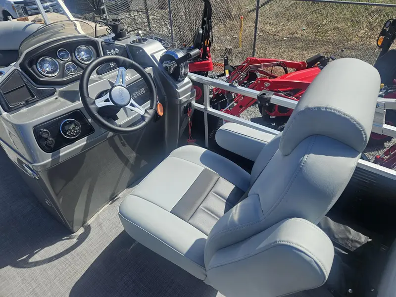 Lowe Boats SS210WT 2019