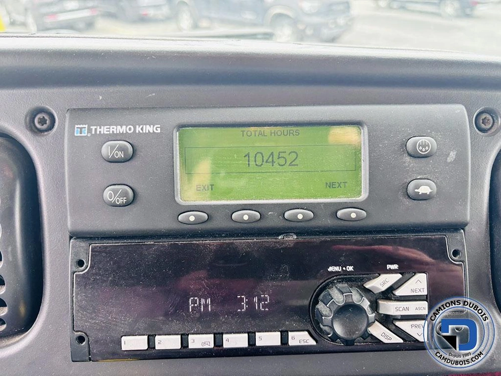 2019 Freightliner M2-106 alt