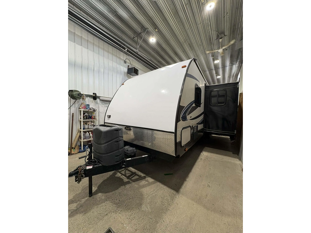 Crossroads Rv Sunset Trail 300bh 2015 alt