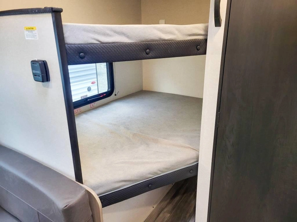 Jayco Jay Flight Slx 172db 2026 alt