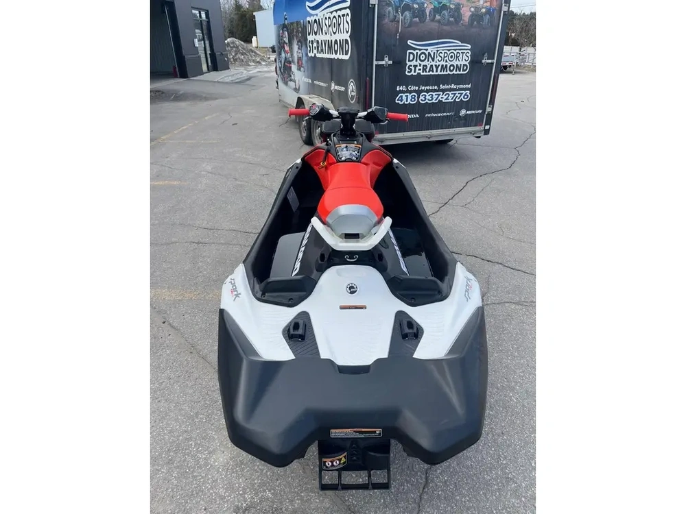 Sea-doo Spark Trixx 3 Place Audio 2026 alt