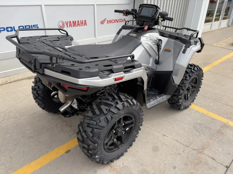 2026 Polaris Sportsman 570 Ultimate thumbnail 10