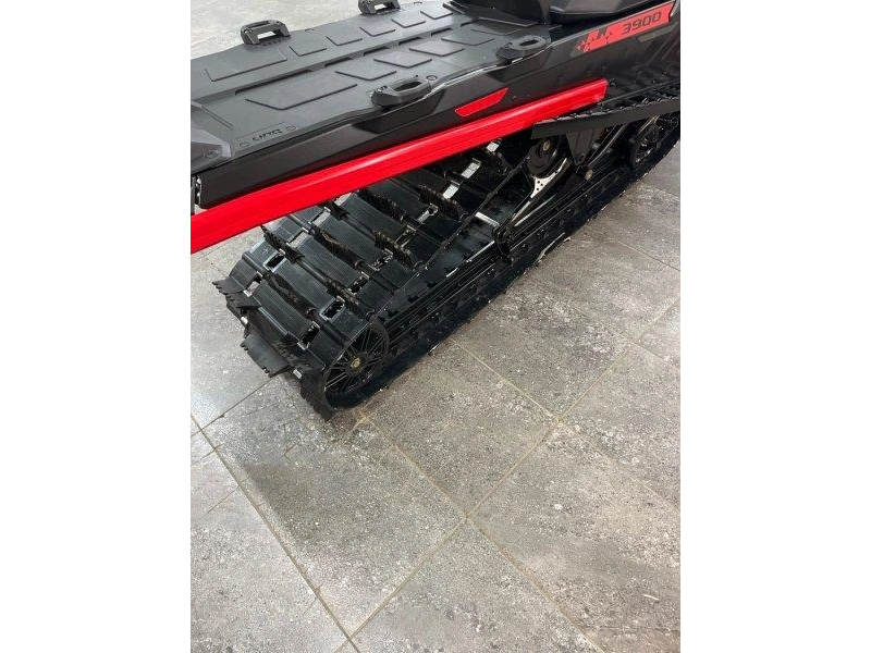 Lynx Brutal Re 15'' 900 Ace Turbo R Powdermax 2.5'' E.s. W/ 10.25'' Touchscreen 2026 alt