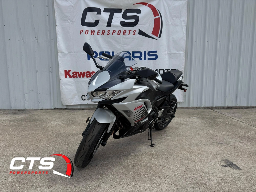 2026 Kawasaki Ninja 650 Abs Abs alt