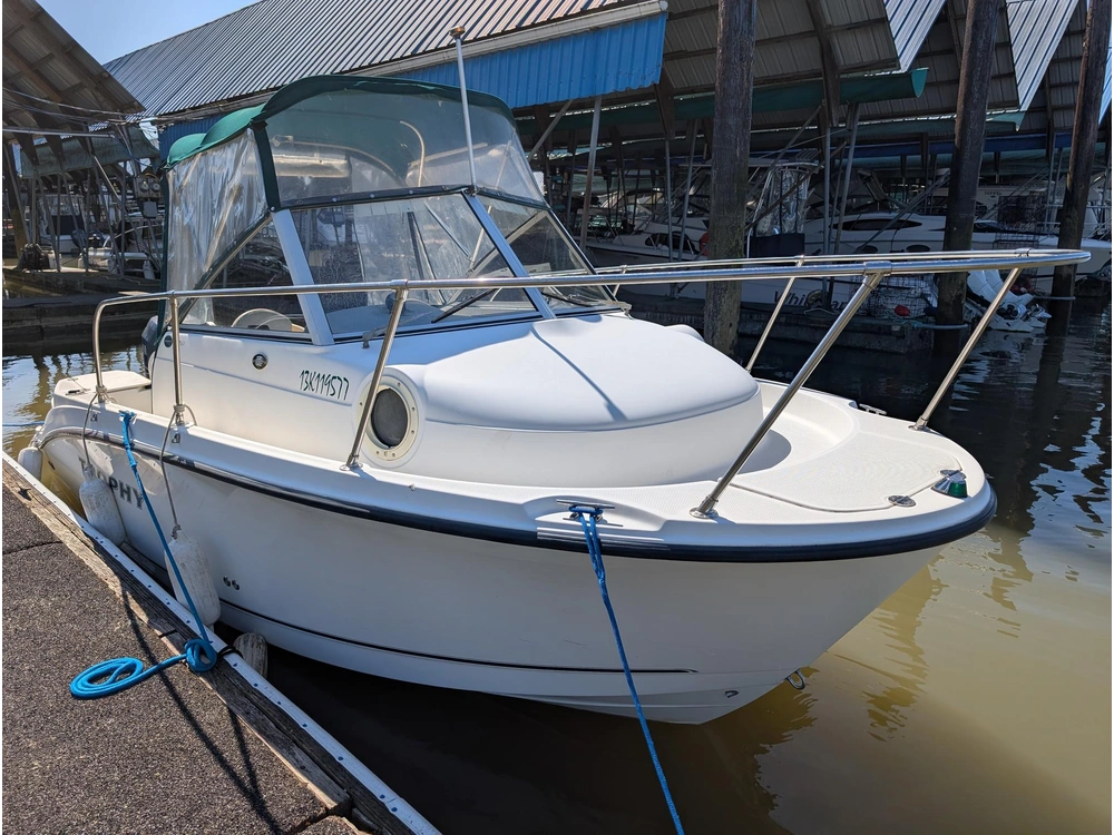 2005 Trophy Boats 1902 Walkaround Walkaround alt