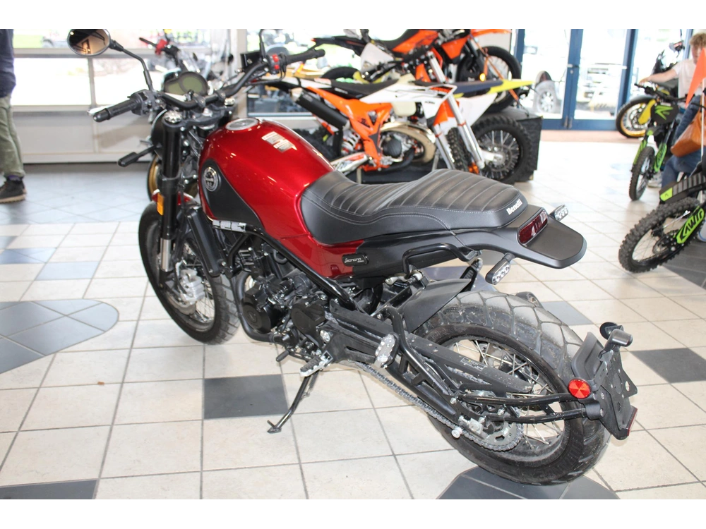 2022 Benelli Leoncinotr alt