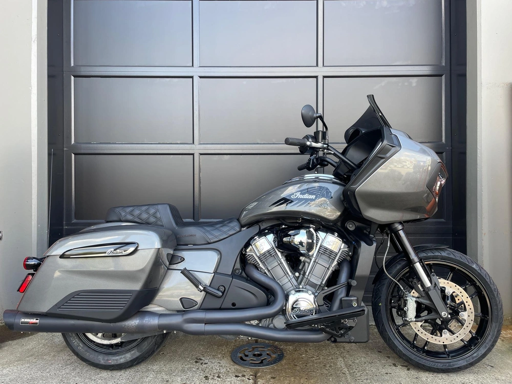 2020 Indian Motorcycle Challenger alt