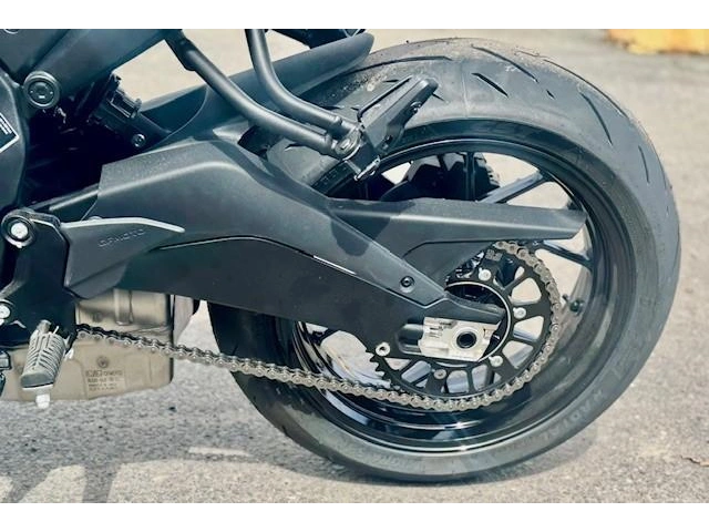 Cfmoto 675nk 2026 alt