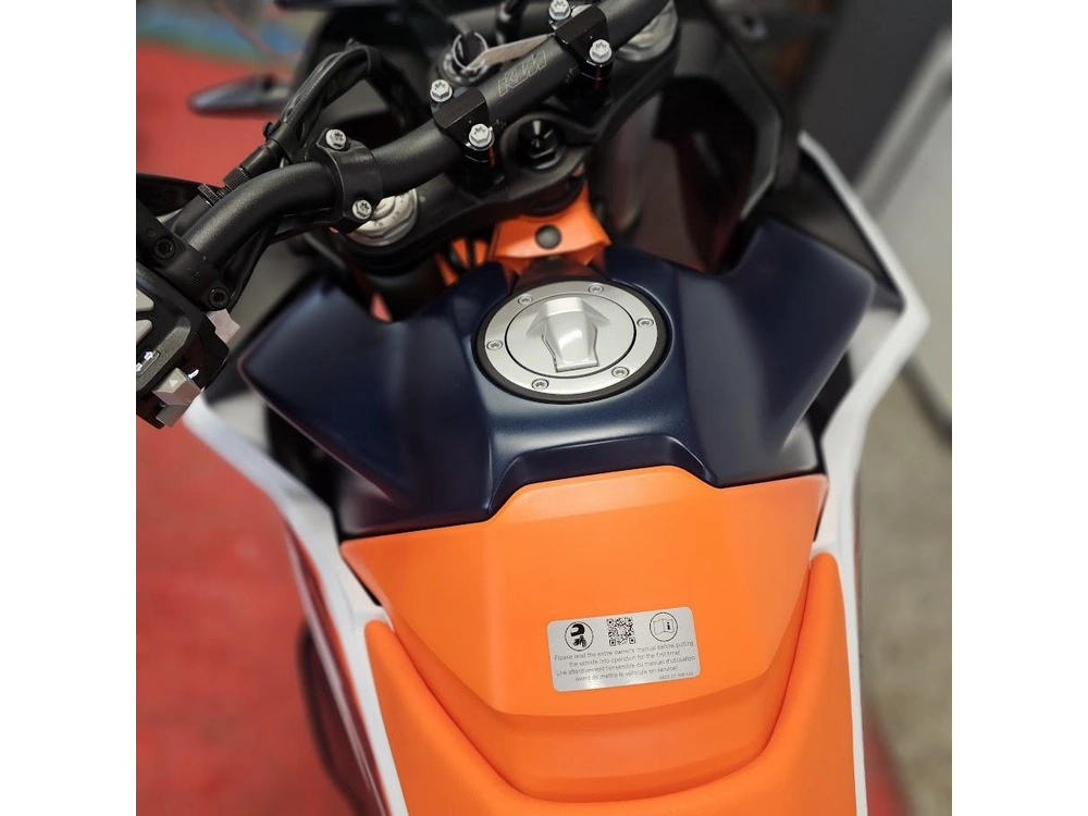 2026 Ktm Adventure 890 R alt
