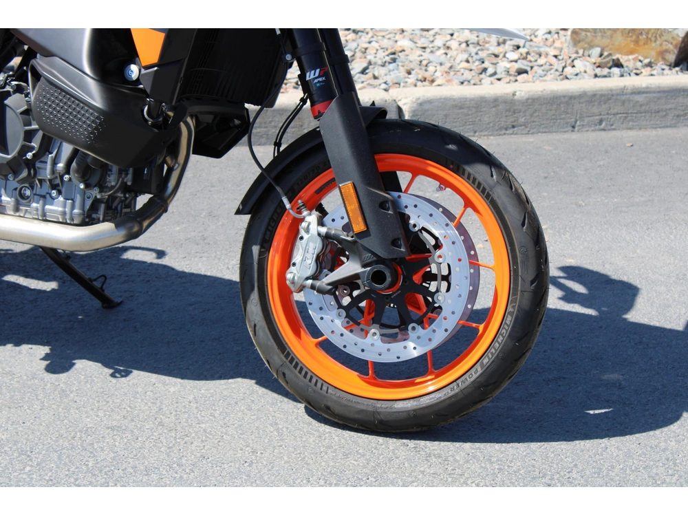 2024 Ktm 890 Smt alt
