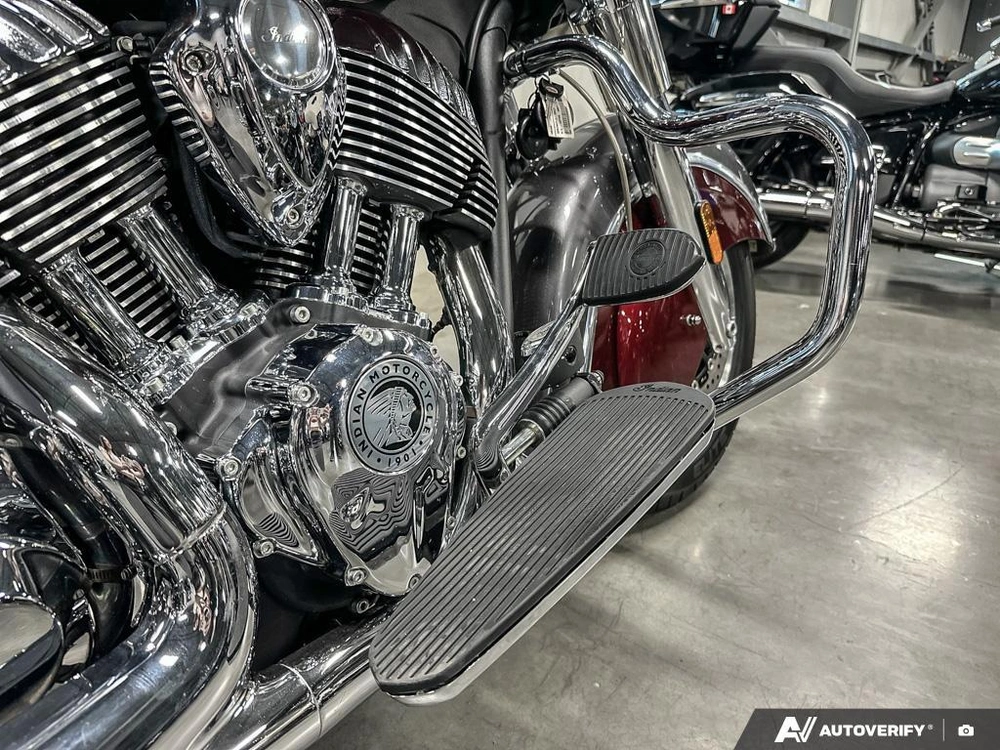 2017 Indian Motorcycle Springfield alt