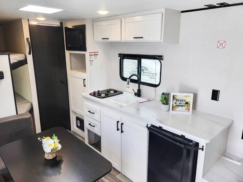 Jayco Jay Flight Slx 172db 2026 alt