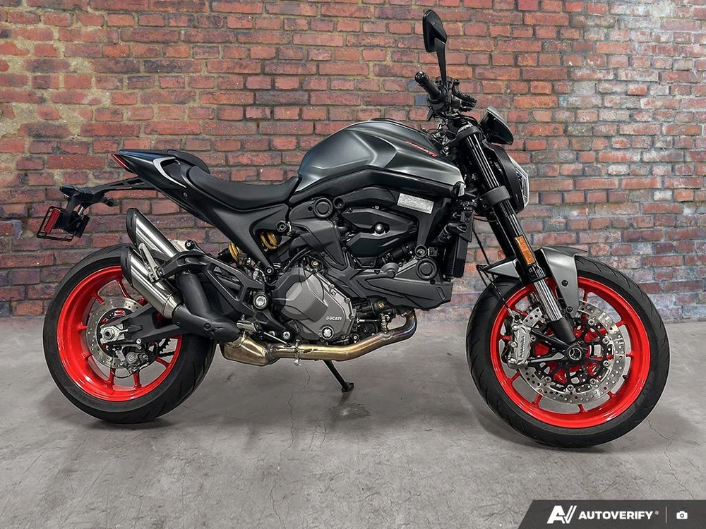 2022 Ducati Monster alt