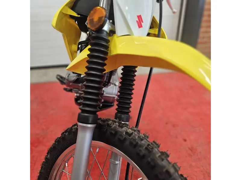 2025 Suzuki DR-Z 125 thumbnail 8