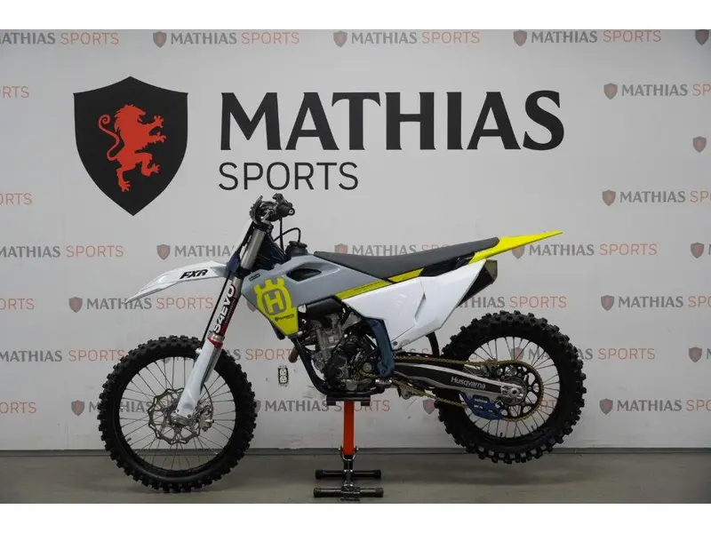 2023 Husqvarna FC250 thumbnail 5