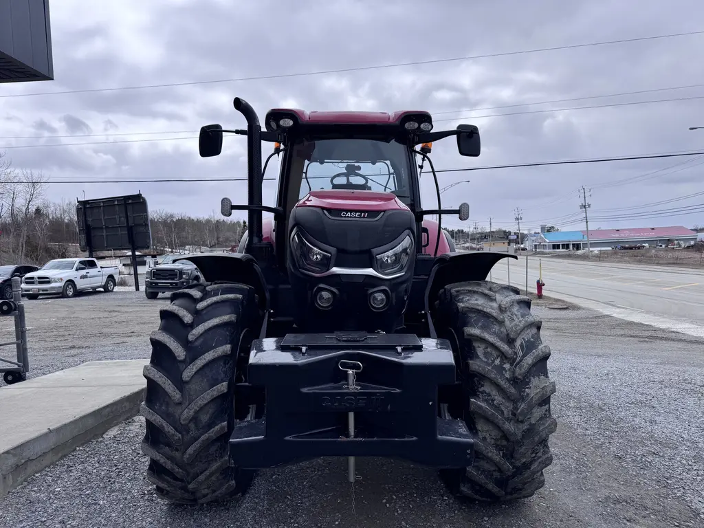 2022 Case IH Puma 185