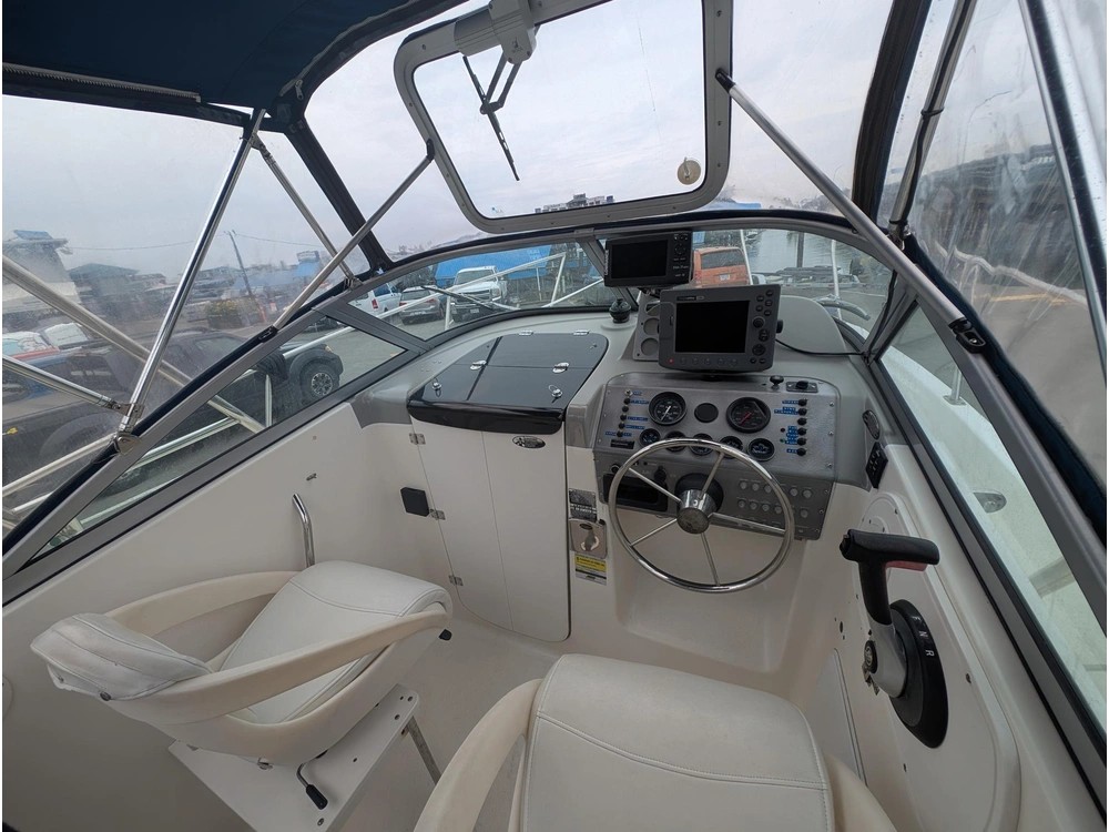2005 Trophy Boats 2052 Walkaround alt