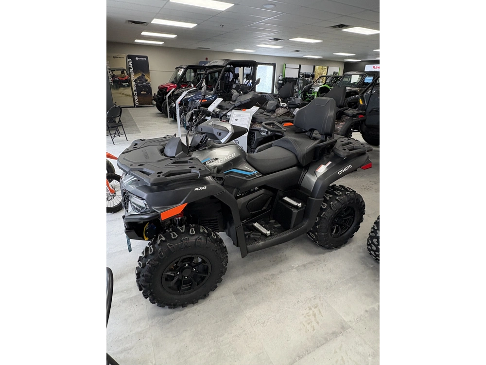 Cfmoto Cforce 600 Touring 2026 alt