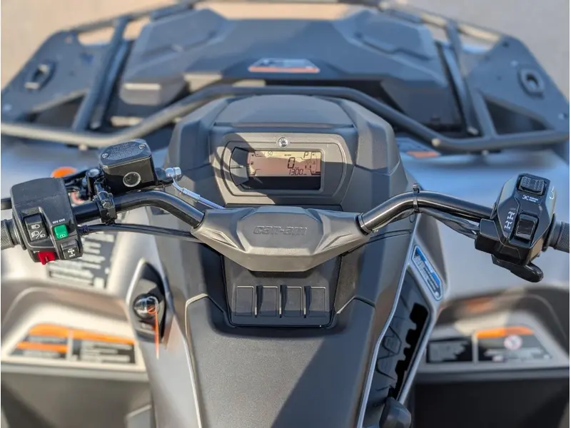 2026 Can-Am Outlander XT 700 Max - Platinum Satin