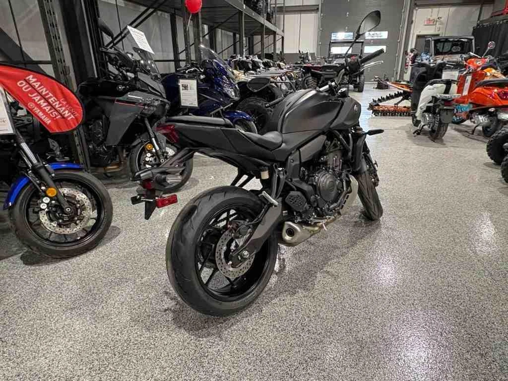 2026 Yamaha Mt-07 alt