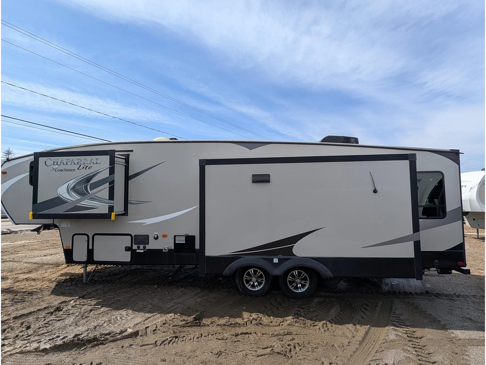Coachmen Chaparral 30rls 2019 alt