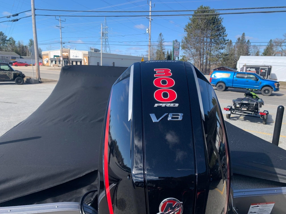 2026 Crestliner 2050 Fish Hawkt Wt alt