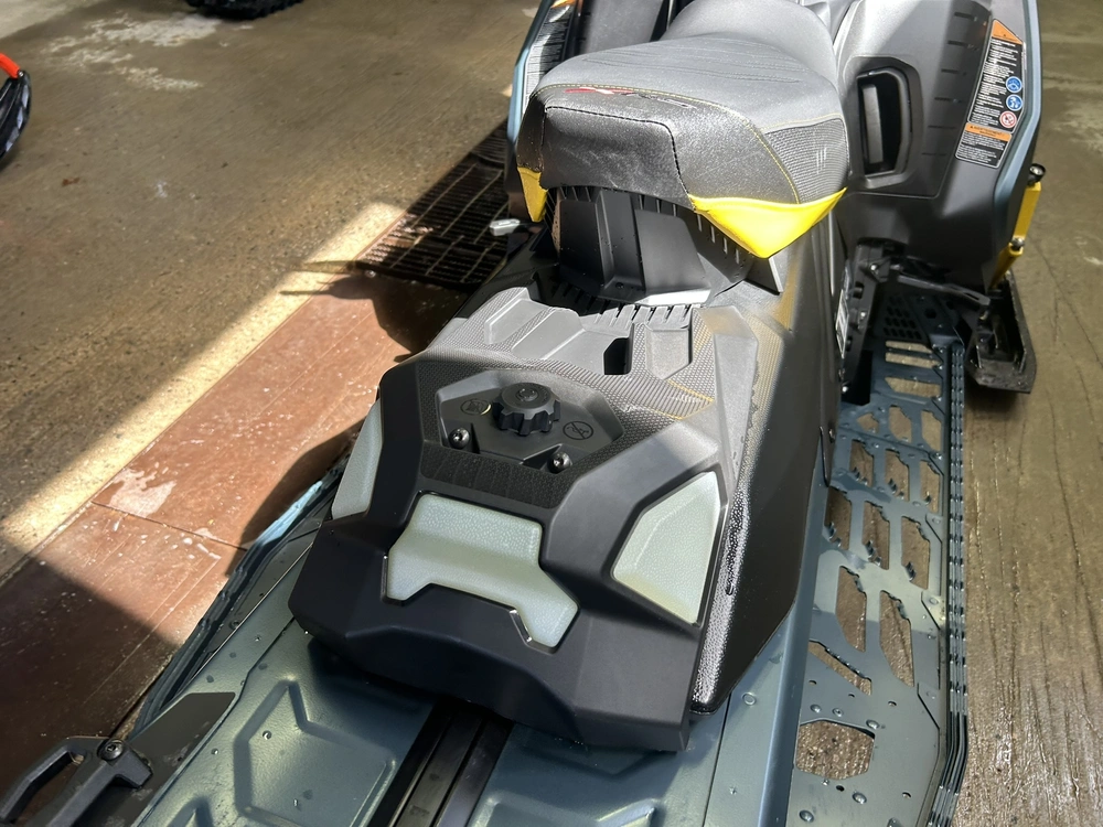 Ski-doo Mxz X-rs Competition 850 E-tec Turbor 2026 alt