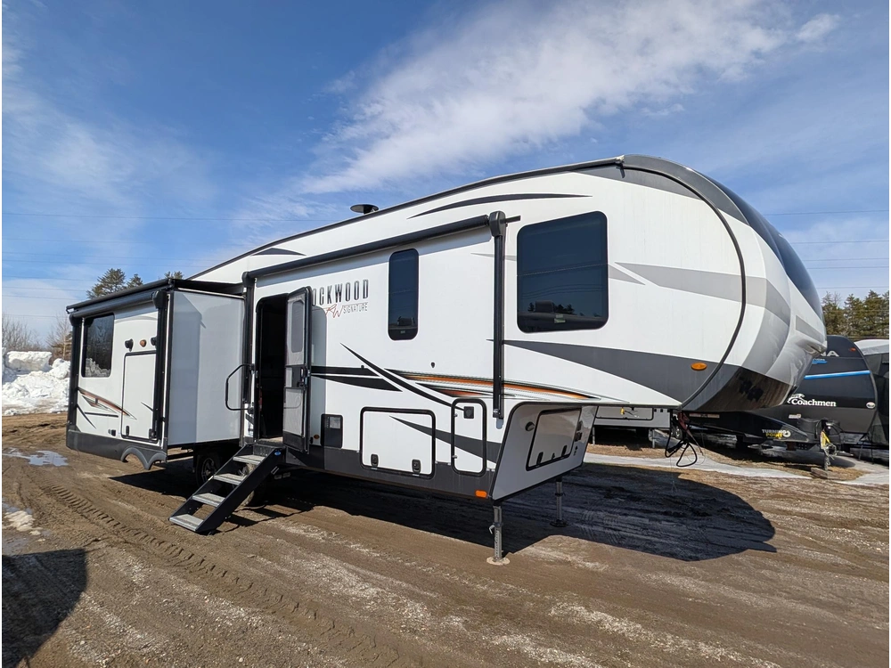 Forest River Rockwood Signature 8291r 2021 alt