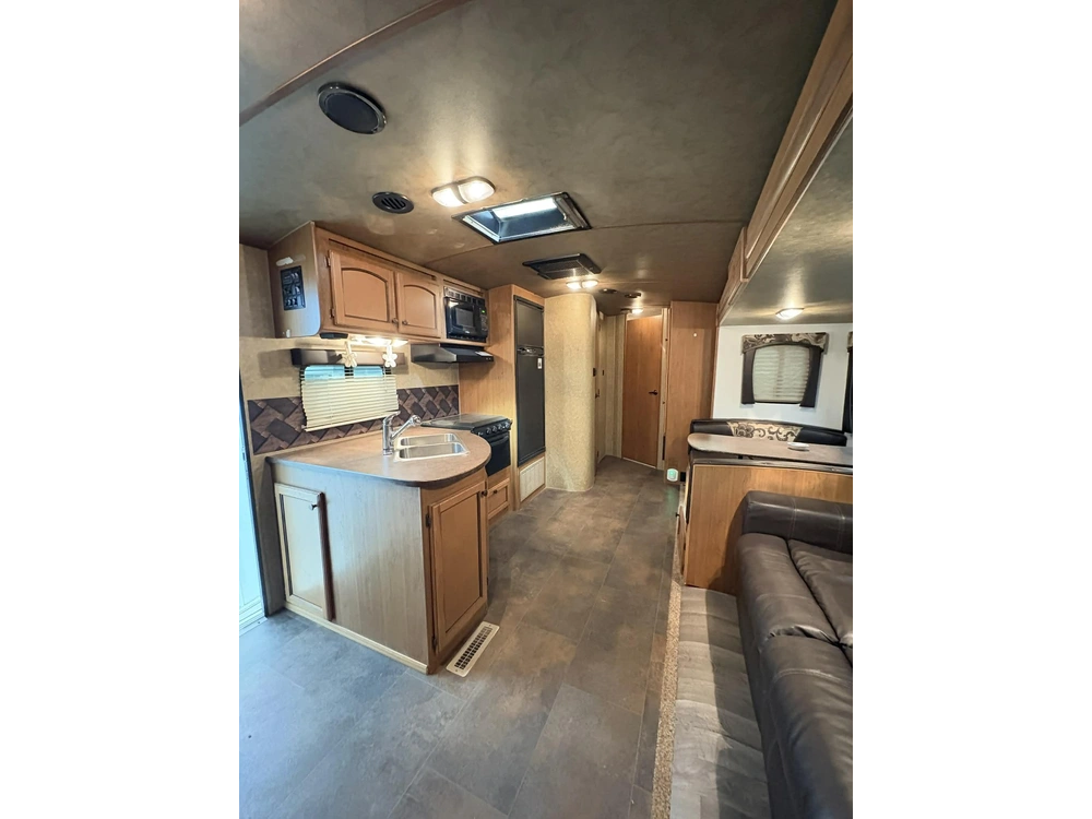 Crossroads Rv Sunset Trail 300bh 2015 alt