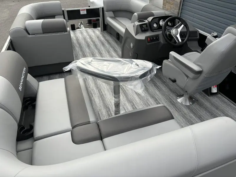 Bennington Marine 21S (Stern Fishing) Pontoon w/ Yamaha F90HP 2025