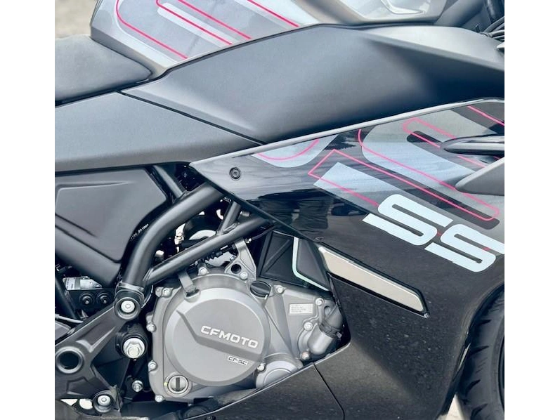 Cfmoto 300ss Rabais De 2,200$ 2024 alt