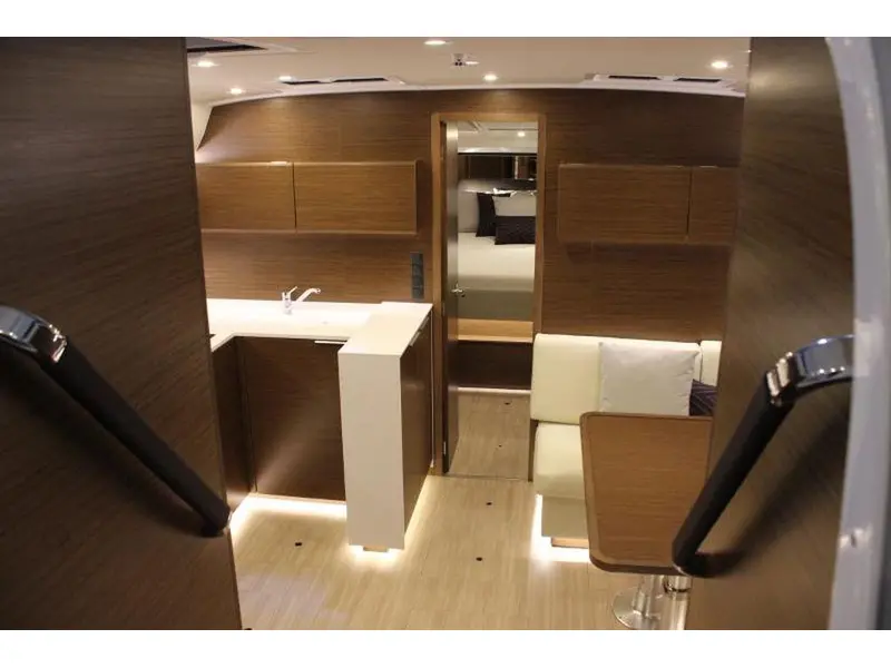 2021 Bavaria Motoryachts S45 COUPE VOLVO IPS 600 EVC2 thumbnail 12