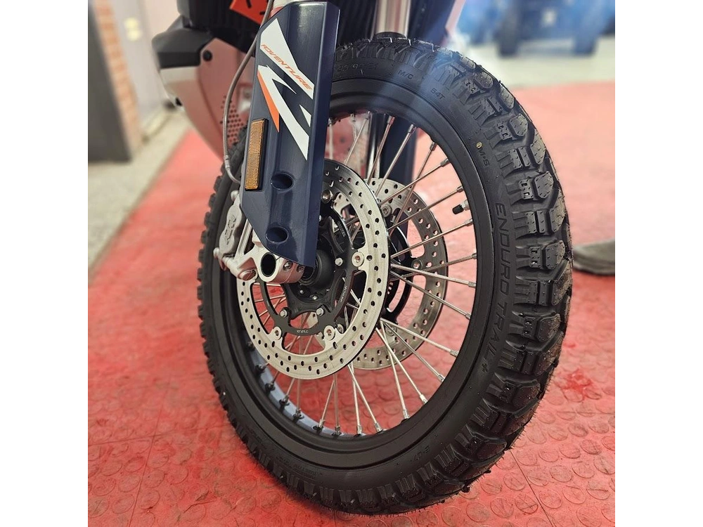 2026 Ktm Adventure 890 R alt