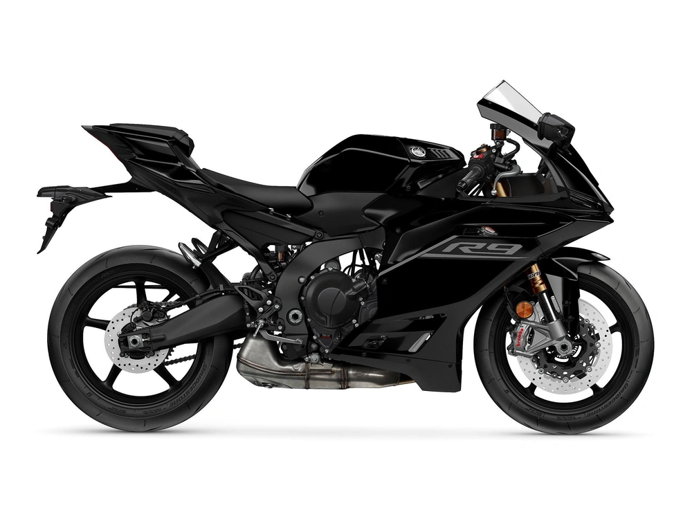 2026 Yamaha R9 Black alt