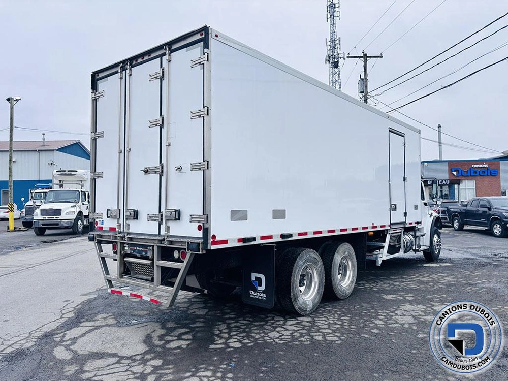 2019 Freightliner M2-106 alt