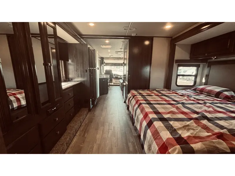 2019 Holiday Rambler ADMIRAL 32S thumbnail 18