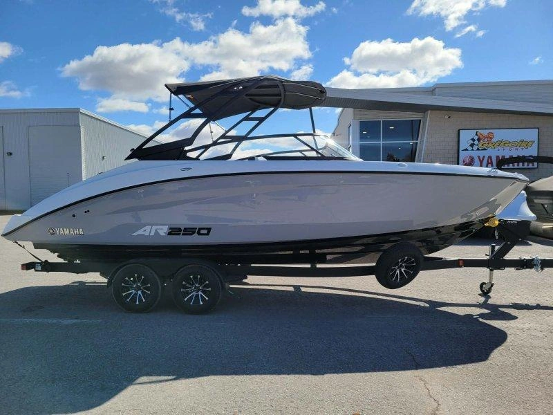 2026 Yamaha Ar 250 2026 alt