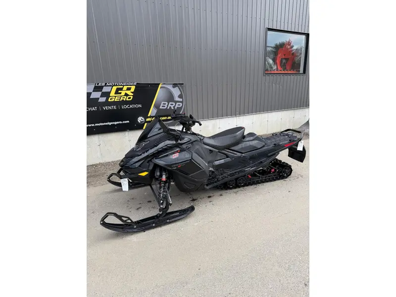 Ski-Doo Renegade XRS 900 Turbo R 2024