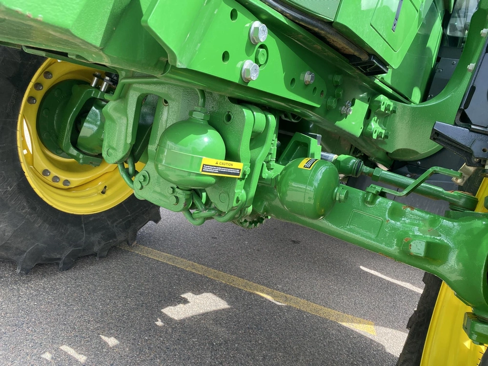 2023 John Deere 6r 175 alt