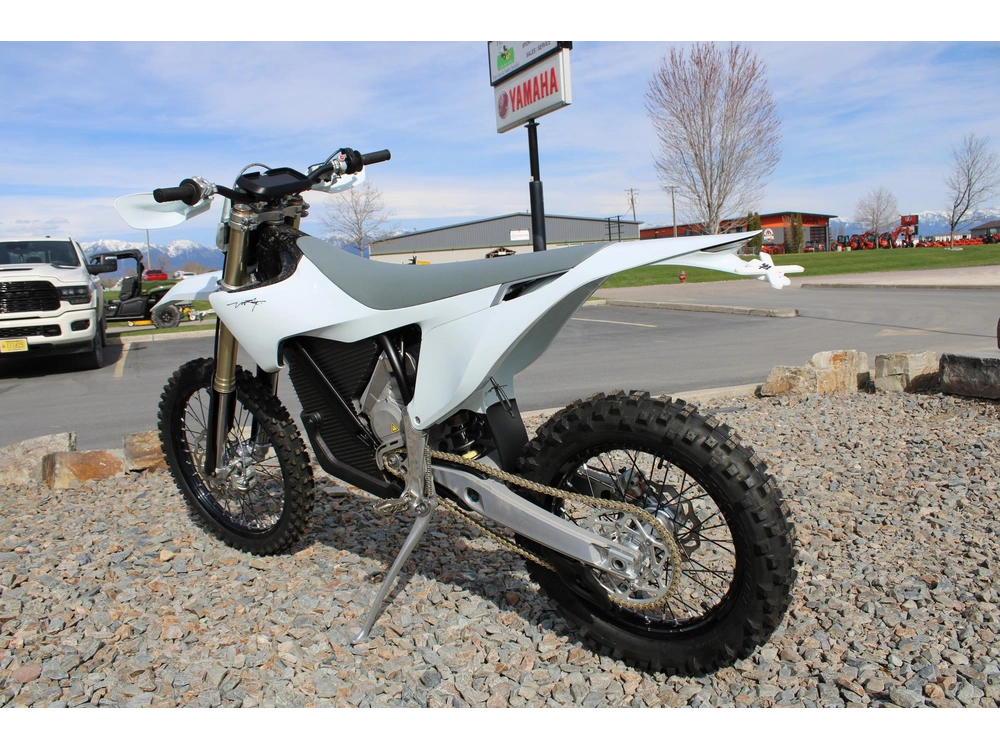 2025 Stark Future Varg Ex 80 Hp alt