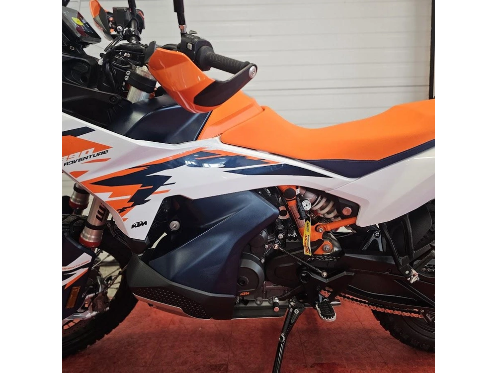 2026 Ktm Adventure 890 R alt