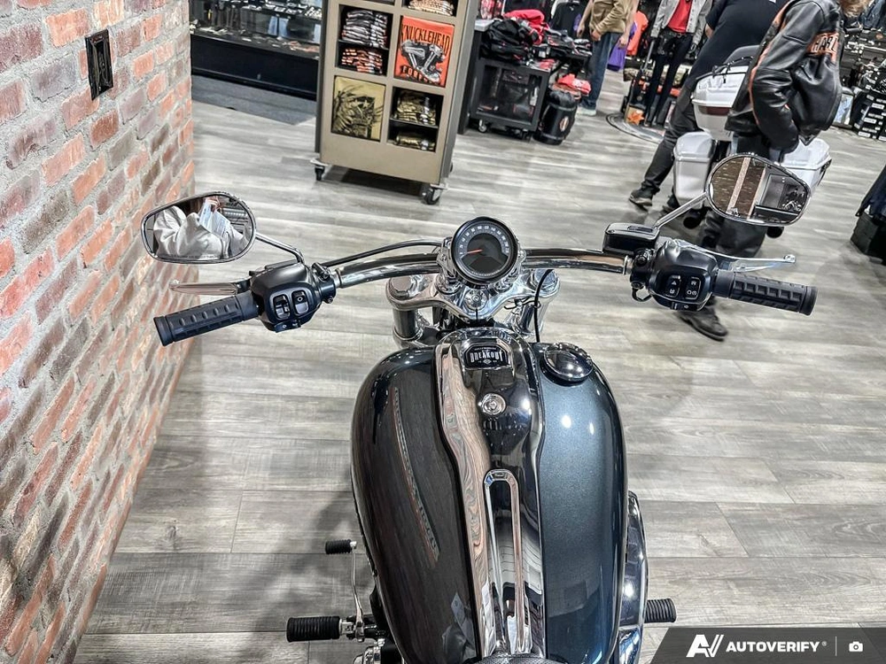 2026 Harley-davidson Breakout alt
