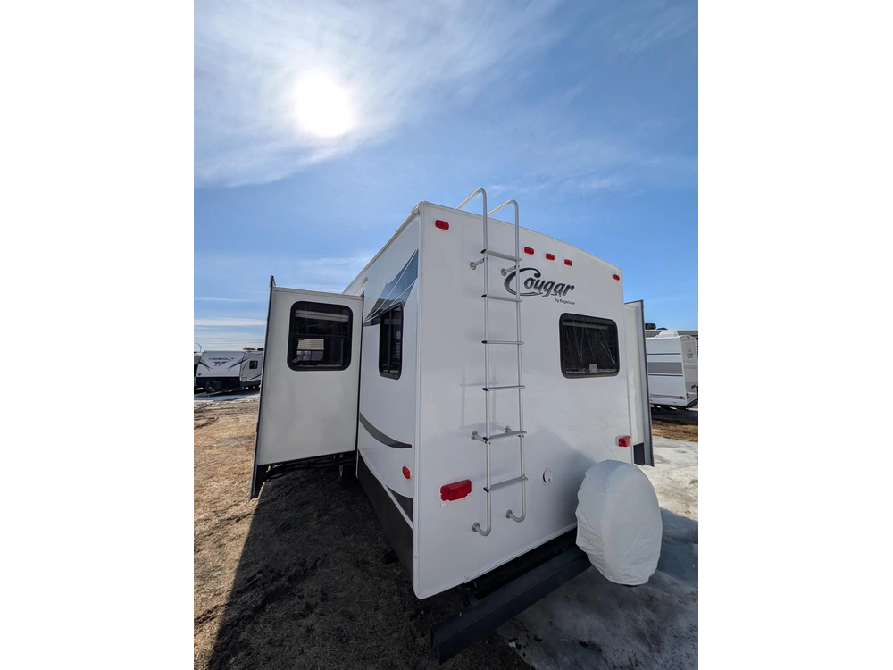 Cougar Cg293 2011 alt