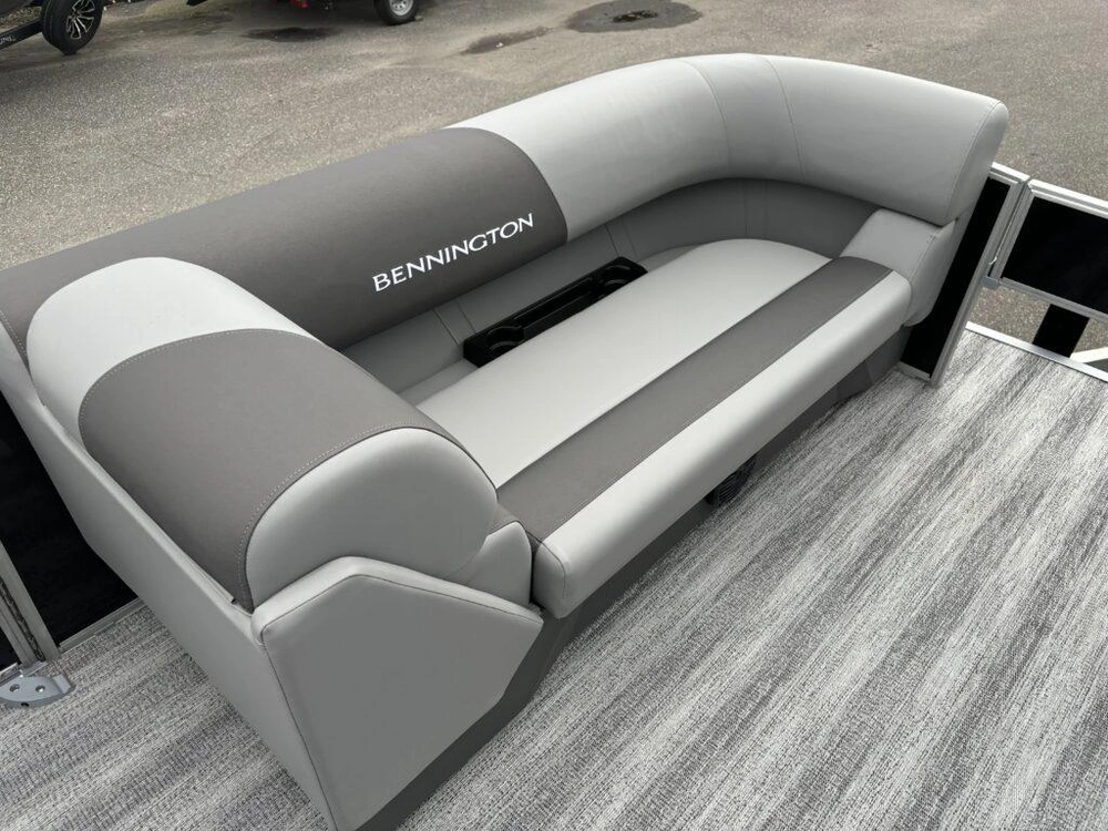 2025 Bennington Marine 21s (stern Fishing) Pontoon W/ Yamaha F90hp alt