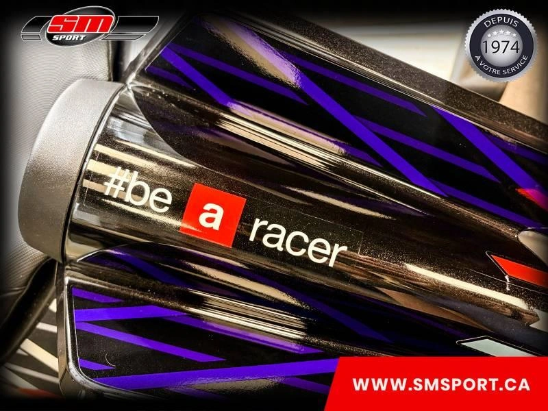 2027 Aprilia Tuono V4 Factory alt