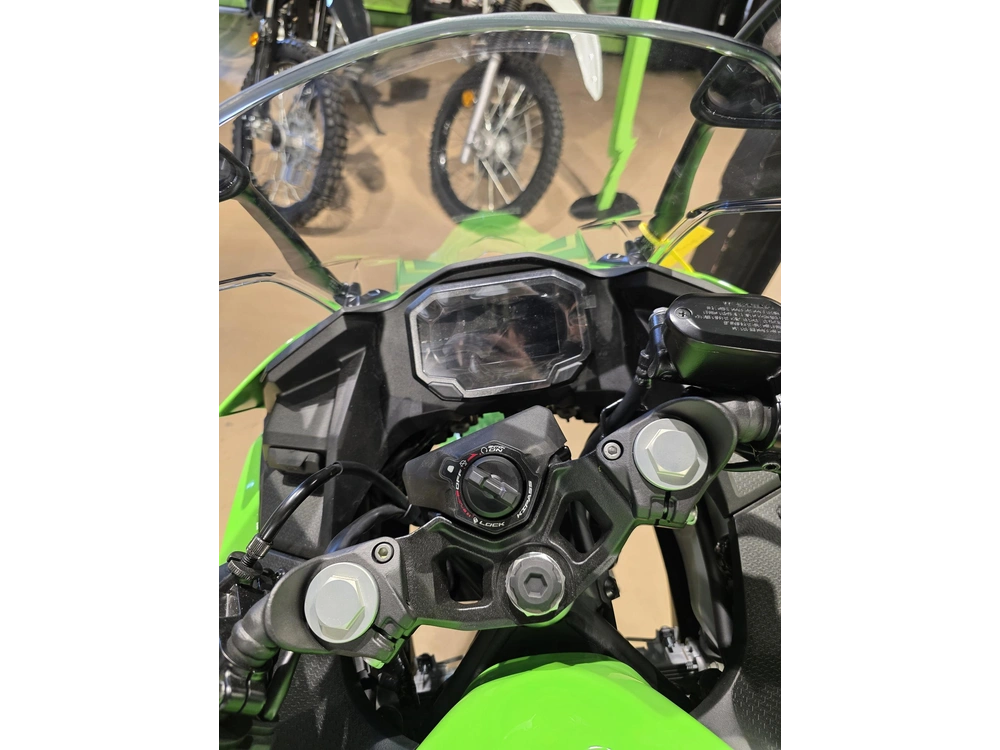 2026 Kawasaki Ninja® 500 Se