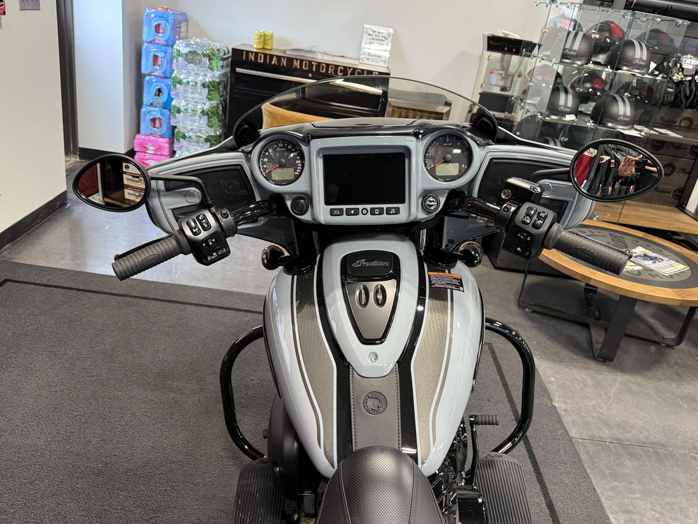 2025 Indian Motorcycle Chieftain Dark Horse, Storm Gray, 50s Dark Horse® alt