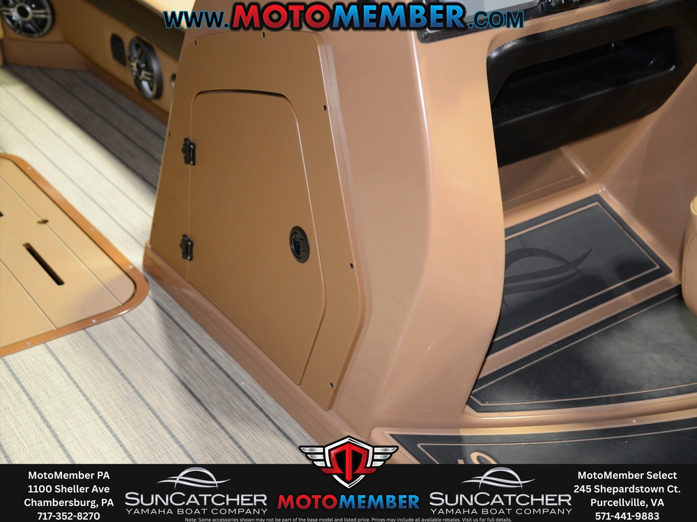2025 Suncatcher Fusion 324ss alt