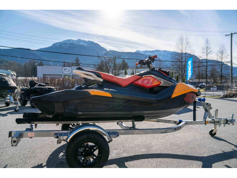 2019 Sea-doo Spark Trixx 3up Ibr alt