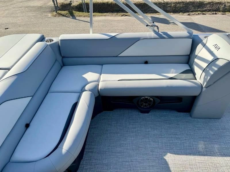 Avalon Venture Cruise Koolfab 21 X 8 2026 alt